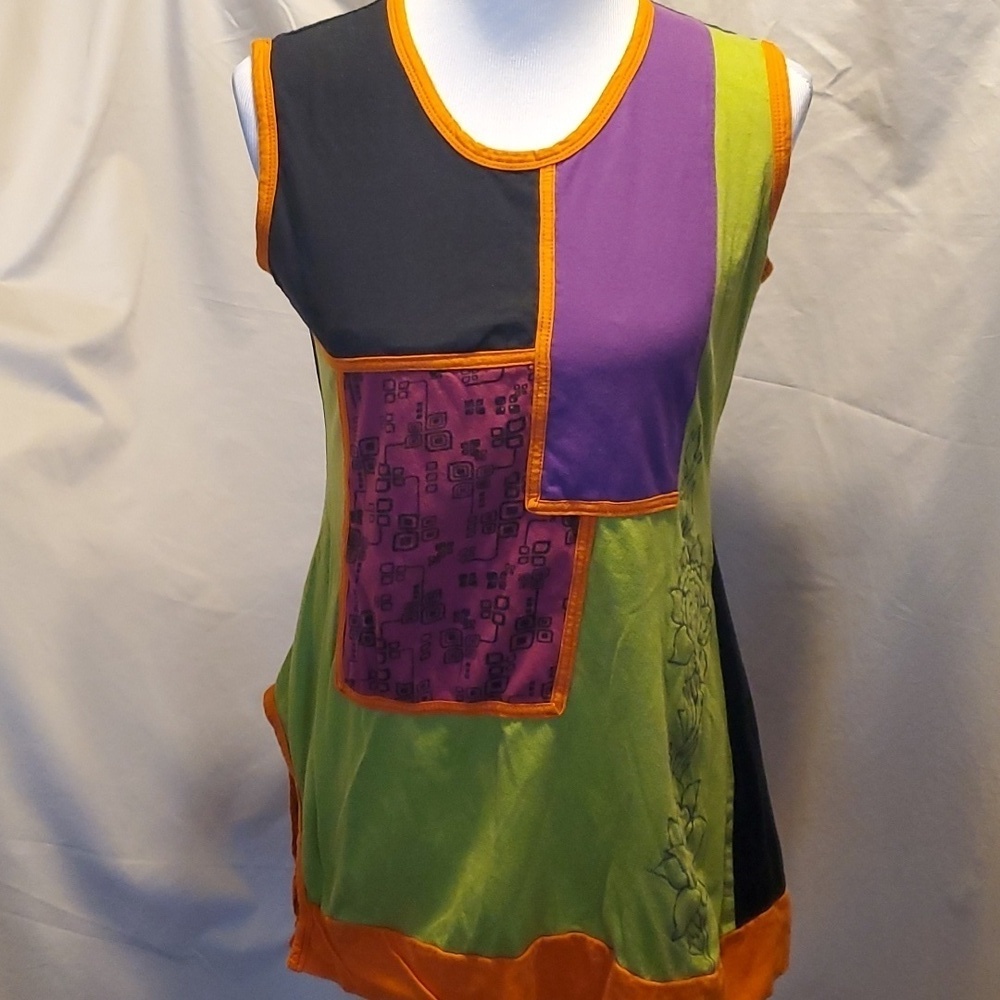 Suruchi Embroidered Tunic Top SZ LG